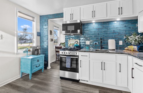 Machesney Park Cabaña | Charming Cottage