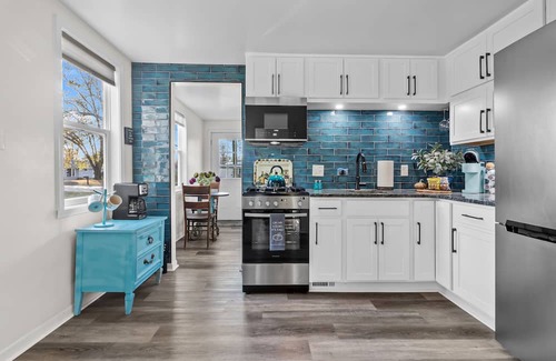 Machesney Park Cabaña | Charming Cottage