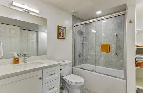 Sandy Casa | Canyon Cottage | Sandy | 2 bd 1 ba | Workspace