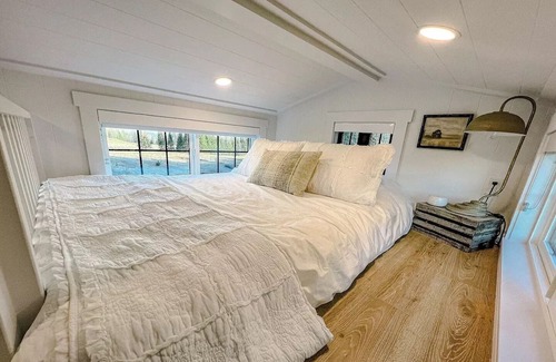 Regional District of Fraser-Fort George Casa | Tiny House on the farm