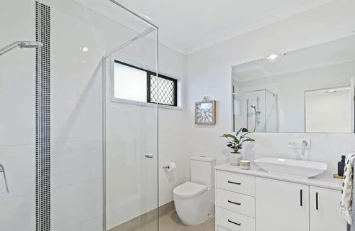 Pallara Casa | Ensure Room x Private Bathroom