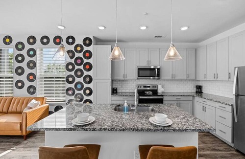 North Nashville Apartamento | 9min to DT Nashville - Secluded APT!