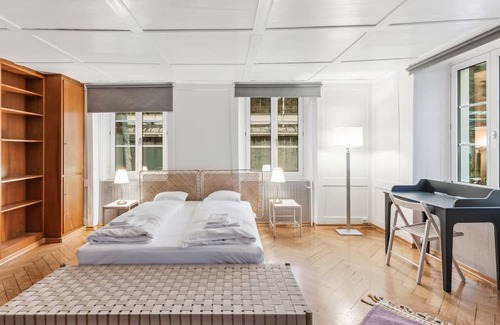 Dietikon District Apartamento | Your Personal Retreat in a Shared Setting