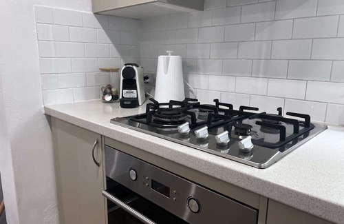 Alexandria Casa | 3 Bed Terrace - Prime Location, modern comforts