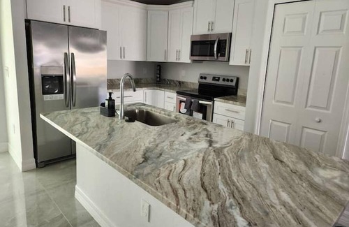 Harris Apartamento | 3 Bedroom 747918 by Houzlet
