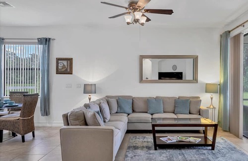 Rotonda Lakes Apartamento | 3 Bedroom House 728738 by Houzlet