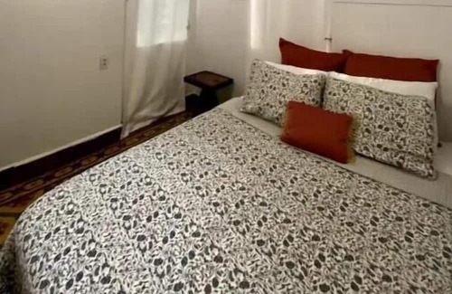Borinquen Casa | Casita Isabelita Aguadilla near Crashboat Beach