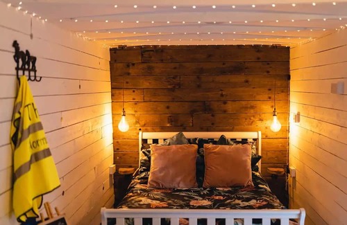 Garadice Apartamento | The Horrrsebox Tinyhouse