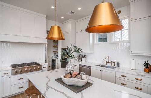 Central Oklahoma City Casa | Runway Urban Farmhouse - Comfort, Style & Convenience OKC