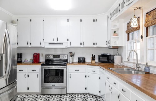 Swansboro Casa | Black Swan, Mainland House in Swansboro, NC!