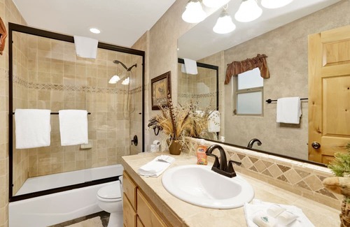 Castle Glen Estates Cabina | 2363-mountain Joy Lodge 4 Bedroom Cabin by RedAwning