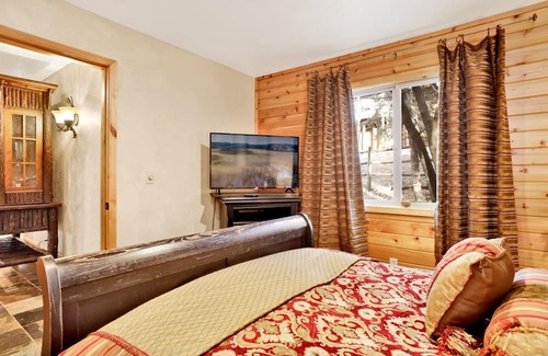 Castle Glen Estates Cabina | 2363-mountain Joy Lodge 4 Bedroom Cabin by RedAwning