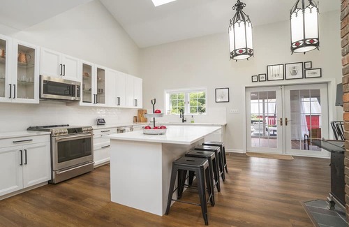 Dixon Casa | Urban Escape: 20-Acre Modern Farmhouse with Pool, Ponds & Nature Trail