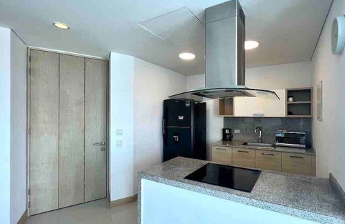Riomar Casa | Luxury Apartment Hilton WI-FI, TV, Pool and Gym