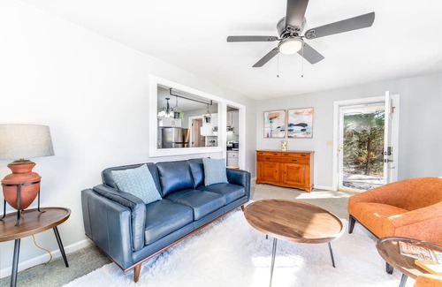 Greensboro Casa | Greensboro Retreat with Hot Tub, Work Space, and Pet Friendly!
