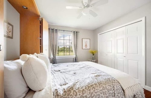 Charlotte Park Casa | Private pool home, In the center of Punta Gorda, Just minters from fun & food