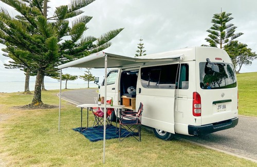 Tauranga Casa | 🌞LUXURY CAMPERVAN RENTAL: ESCAPE DAMP TENTS AND HASSLE FOREVER! SLEEPS 2.