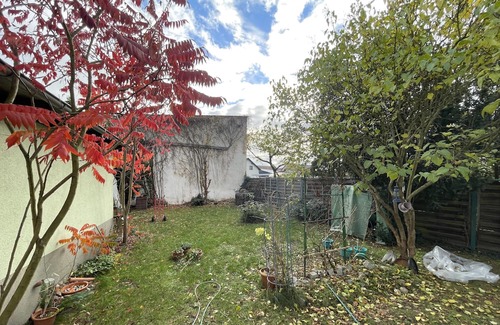 Finsterwalde Apartamento | Apartment 'Das Grüne Haus' with Shared Terrace and Shared Garden