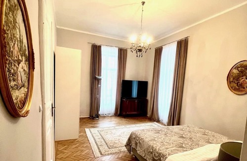 Baden Apartamento | Holiday Apartment "Luxuriöses Appartment" with Mountain View & Wi-Fi