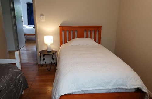 Palmerston North Casa | Central Spacious House With Backyard And Patio
