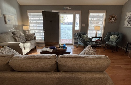 Arley Casa | solid rock shoreline, no steps, views,