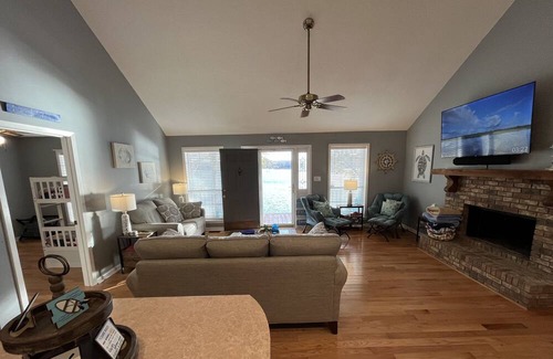 Arley Casa | solid rock shoreline, no steps, views,