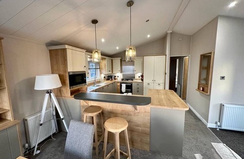 Newquay Cabina | Luxury 3 bedroom Maple View Lodge