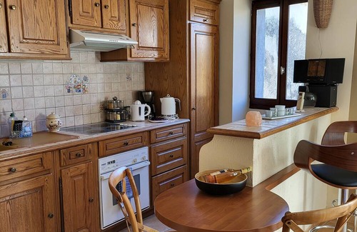 Sainte-Agnes Apartamento | Appartement au Cœur du Village Médiéval de Sainte Agnès, Entre mer et Montagne