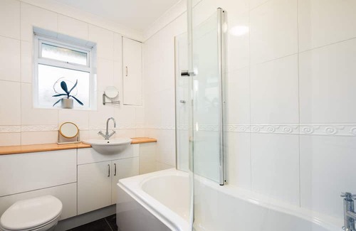 Marlow Casa | Cosy Place with Free Parking I Pass The Keys