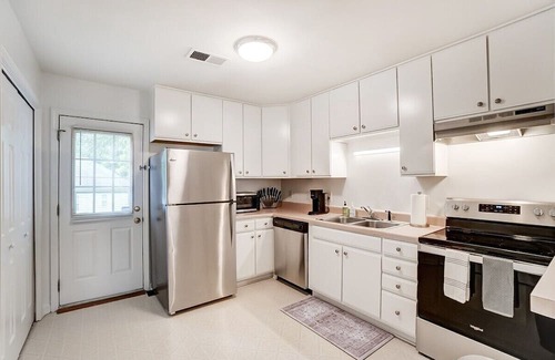 Wingate Apartamento | Walking distance to Wingate University! Book today