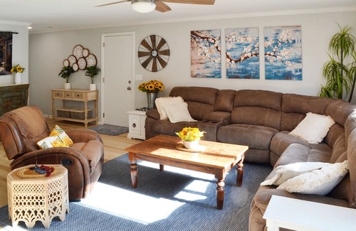 Fort Wayne Casa | Cozy Open Concept Renovated Townhome