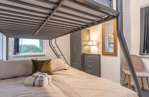 Cribbs Causeway Casa | Beautiful 3-Bed House in Bristol