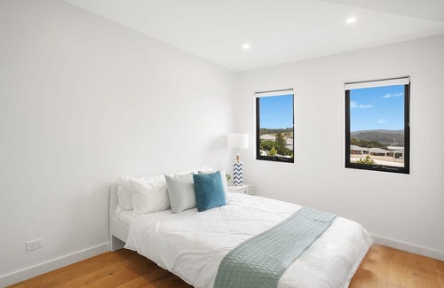 Blackbutt Casa | Shellharbour Entire 3 Bedroom Townhouse