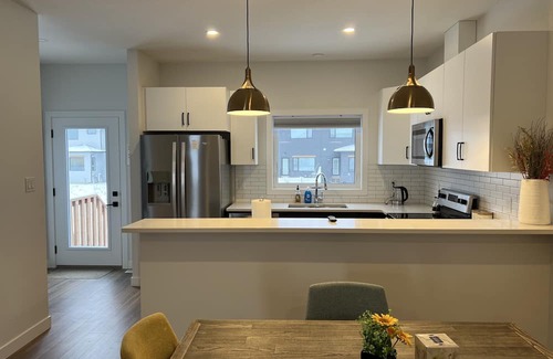 Regina Casa | 5 minutes walk from save on foods, starbucks and other amenities