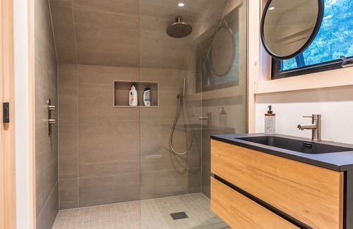 Baysville Cabaña | Muskoka Luxury Beach House Sunset and Big Lake Views