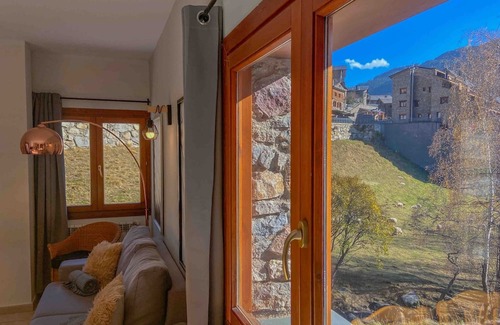 Ransol Apartamento | Enjoy nature! Wifi+Netflix for 6 people