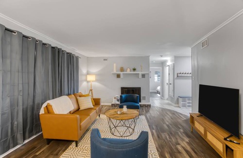 Jacksonville Casa | Ideal 3BR for Work Stays and Home Transition