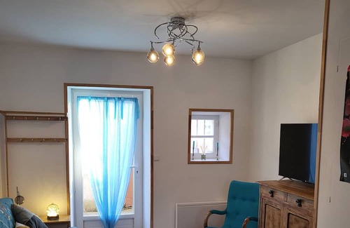 Tauves Apartamento | Location Saisonnière La Berbère Dans le Bourg de Tauves