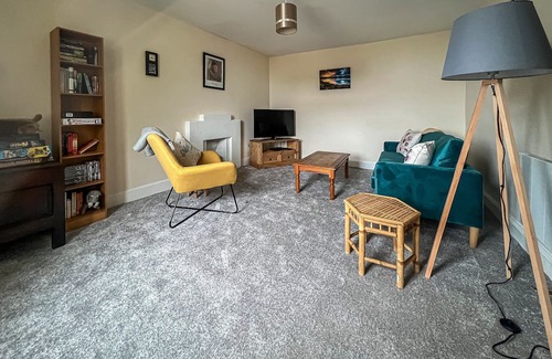 Helmsdale Cabaña | Tigh Na Mara is a traditional two-bedroom cottage located in the town of Helmsdale.