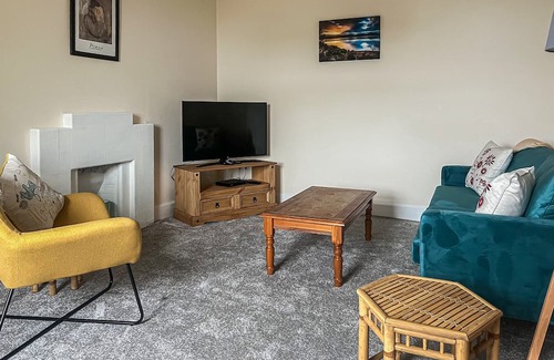 Helmsdale Cabaña | Tigh Na Mara is a traditional two-bedroom cottage located in the town of Helmsdale.