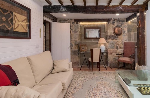 Medio Cudeyo Apartamento | Elegant flat in a stunning setting