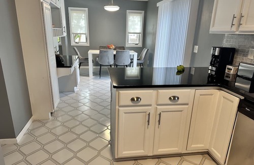 Richfield Casa | Centrally located house in Richfield minutes from MOA, MSP, shops, restaurants