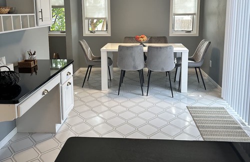 Richfield Casa | Centrally located house in Richfield minutes from MOA, MSP, shops, restaurants