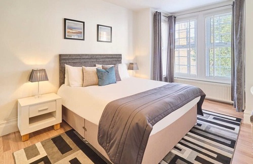 Margate Casa | Host & Stay | Grosvenor Hill