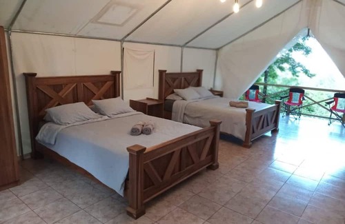 San Rafael de Guatuso Casa | Volcano Tenorio Glamping Ranch - 3 Fully Furnished Luxury Glamping Tents