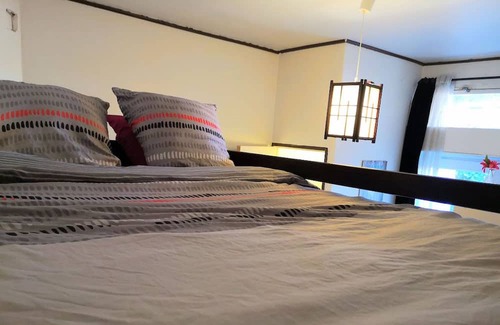 Route d'Arles Apartamento | Apartment 'Le Petit Studio De Nîmes' with Shared Terrace, Wi-Fi and Air Conditioning