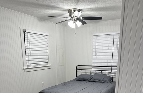 East County Civic Group Casa | Cozy Private home on a large wooded lot!