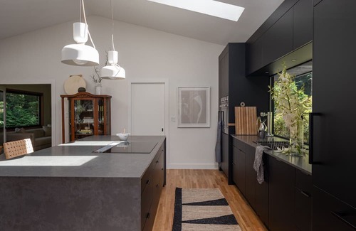 Courtenay Casa | For those seeking a unique getaway with modern comfort and natural beauty!