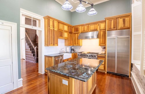 Lampasas Casa | Restored historical home and guest cottage