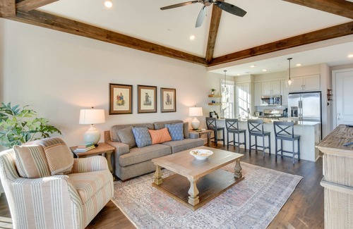 Toccoa Condominio | Stunning Toccoa Retreat w/ Private Deck & Mtn View